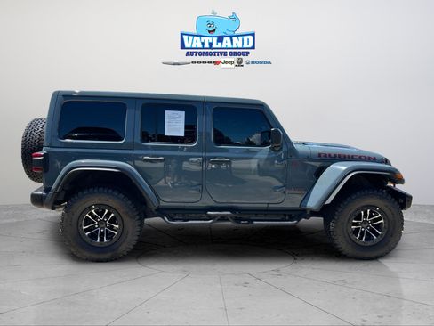 Used 2024 Jeep Wrangler Unlimited Rubicon AWD/4WD image 6