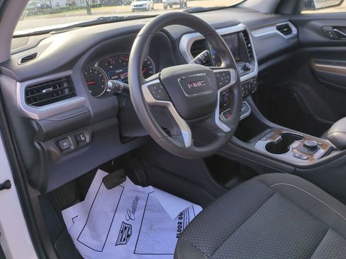 Certified 2023 GMC Acadia SLE w/ Driver Convenience Package image 10