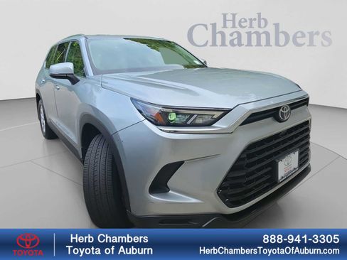Used 2026 Toyota Grand Highlander AWD image 1