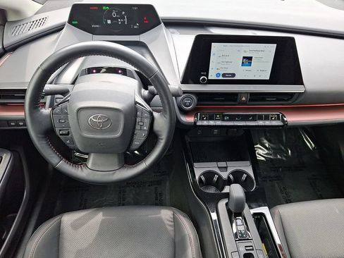 Used 2023 Toyota Prius Prime FWD image 12