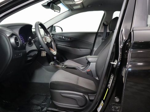 Used 2021 Hyundai Kona SE w/ Cargo Package image 10