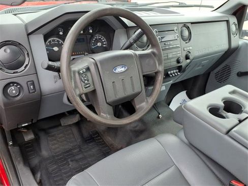 Used 2011 Ford F250 XL w/ XL Value Pkg image 12