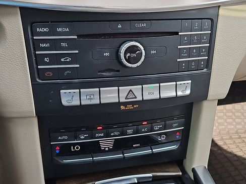 Used 2016 Mercedes-Benz E 350 Sedan image 25