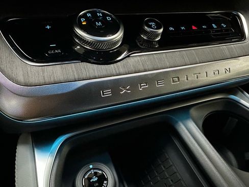 New 2025 Ford Expedition Max Platinum w/ Platinum Ultimate Package image 40