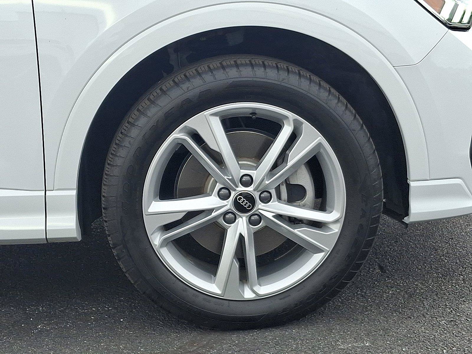 Used 2024 Audi Q3 2.0T Premium AWD/4WD image 8
