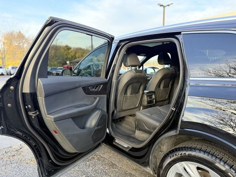 Used 2021 Audi Q7 2.0T Premium Plus w/ Executive Package image 20