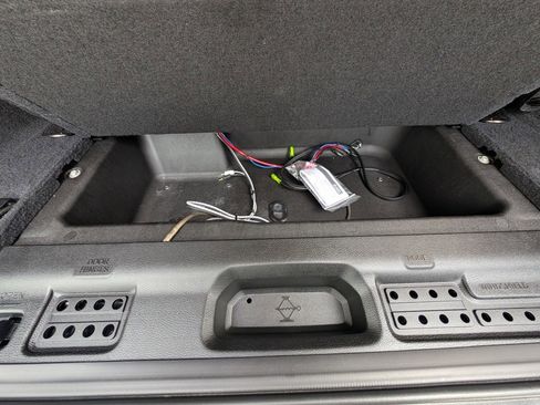 Used 2020 Jeep Wrangler Sport image 38