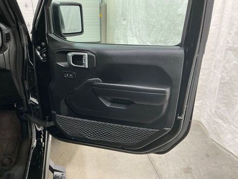 Used 2021 Jeep Wrangler Unlimited Sport image 29