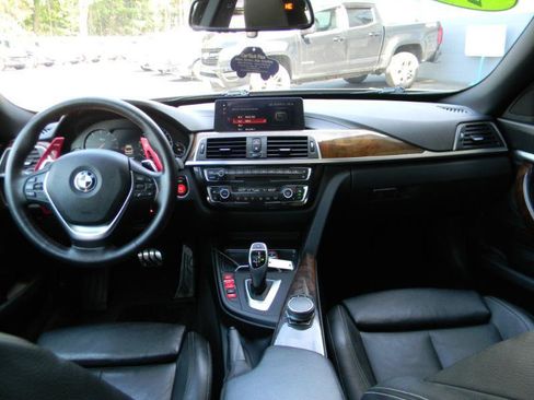 Used 2018 BMW 330i Gran Turismo xDrive AWD/4WD image 19