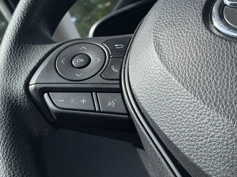 Used 2021 Toyota Corolla LE FWD image 24