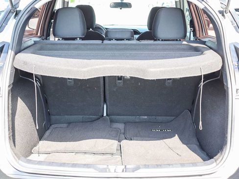 Used 2019 Nissan Kicks SV FWD image 25