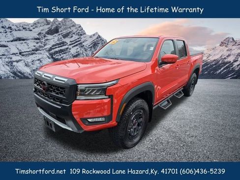 Used 2025 Nissan Frontier PRO-4X image 2