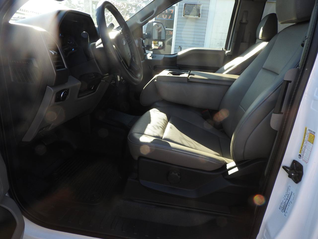 Used 2022 Ford F350 XL w/ STX Appearance Package AWD/4WD image 7