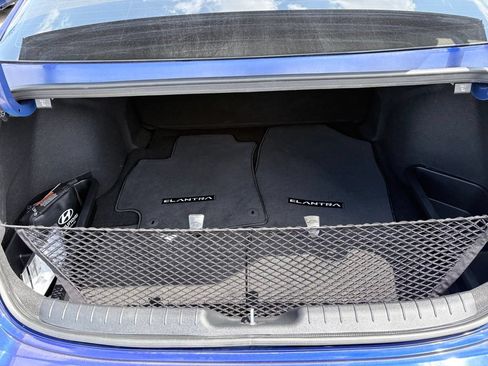 New 2025 Hyundai Elantra SEL FWD image 28