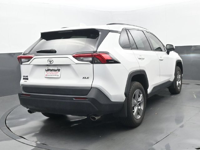 Used 2024 Toyota RAV4 XLE w/ Convenience Package FWD image 6