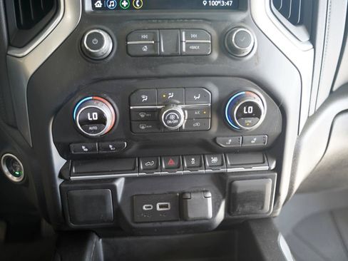 Used 2022 Chevrolet Silverado 1500 RST AWD/4WD image 19
