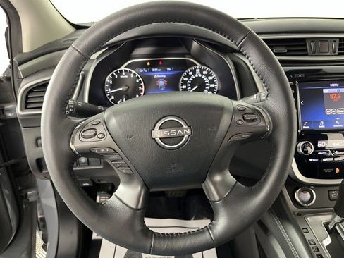 Used 2023 Nissan Murano SV w/ SV Midnight Edition Package FWD image 17