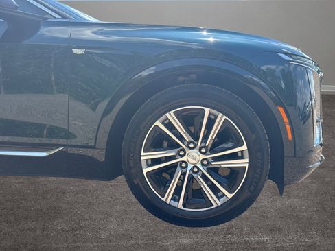 Used 2024 Cadillac Lyriq Luxury image 41