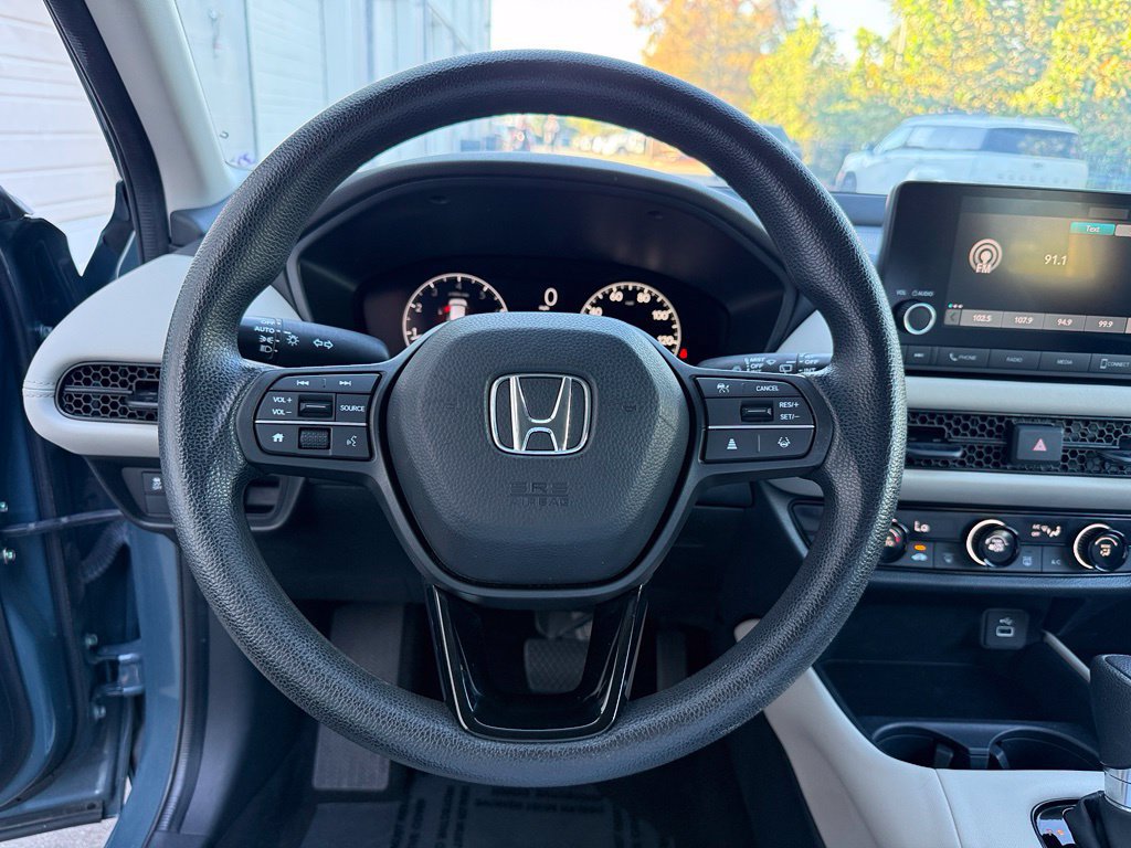 Used 2025 Honda HR-V LX image 11