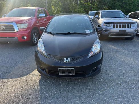 Used 2011 Honda Fit Sport image 3