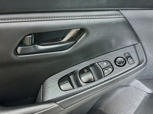 Used 2025 Nissan Sentra S FWD image 15