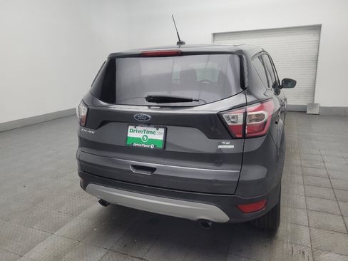 Used 2017 Ford Escape SE FWD image 7