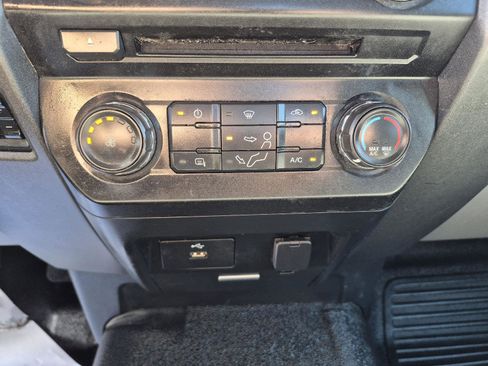 Used 2018 Ford F350 XL w/ Power Equipment Group image 7