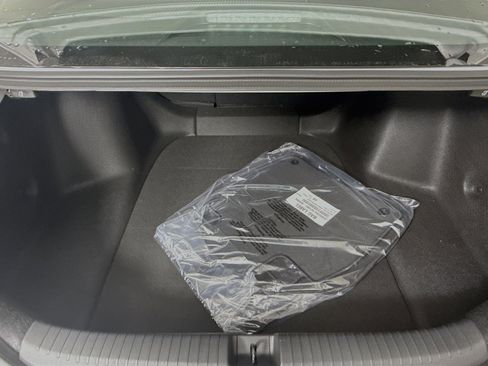 New 2025 Honda Accord SE image 32