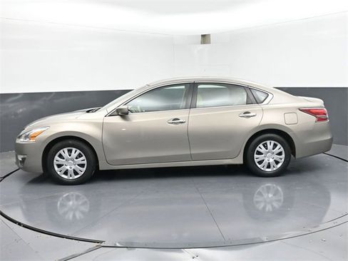 Used 2014 Nissan Altima 2.5 S image 4