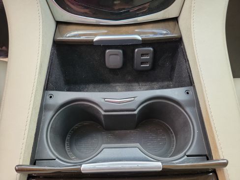 Used 2018 Cadillac Escalade Luxury AWD/4WD image 22