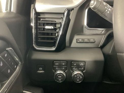 Used 2026 GMC Sierra 1500 Denali AWD/4WD image 21