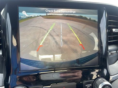 Used 2019 RAM 1500 Big Horn image 26