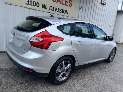 Used 2014 Ford Focus SE w/ SE Sport Package FWD image 6