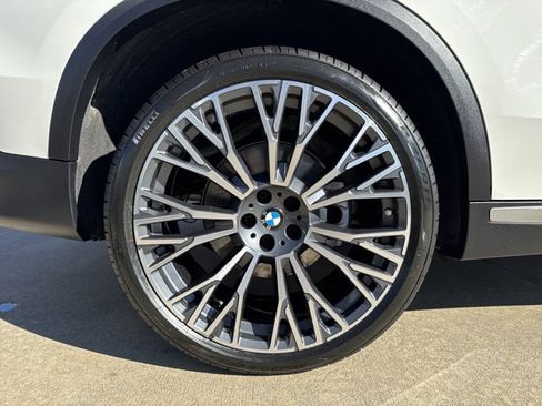 Certified 2024 BMW X5 xDrive40i w/ Premium Package image 28