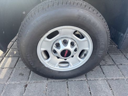 Used 2021 GMC Sierra 2500 Base w/ Convenience Package image 8