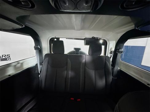 Used 2015 Jeep Wrangler Sahara w/ Connectivity Group image 21
