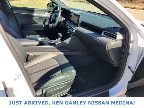 Used 2024 Kia K5 GT-Line image 22