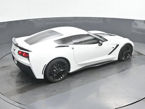Used 2018 Chevrolet Corvette Stingray Coupe RWD image 33
