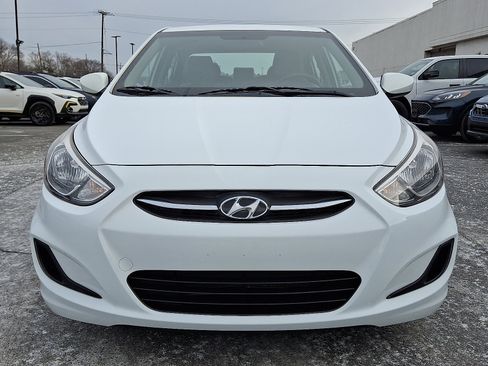 Used 2017 Hyundai Accent SE image 2