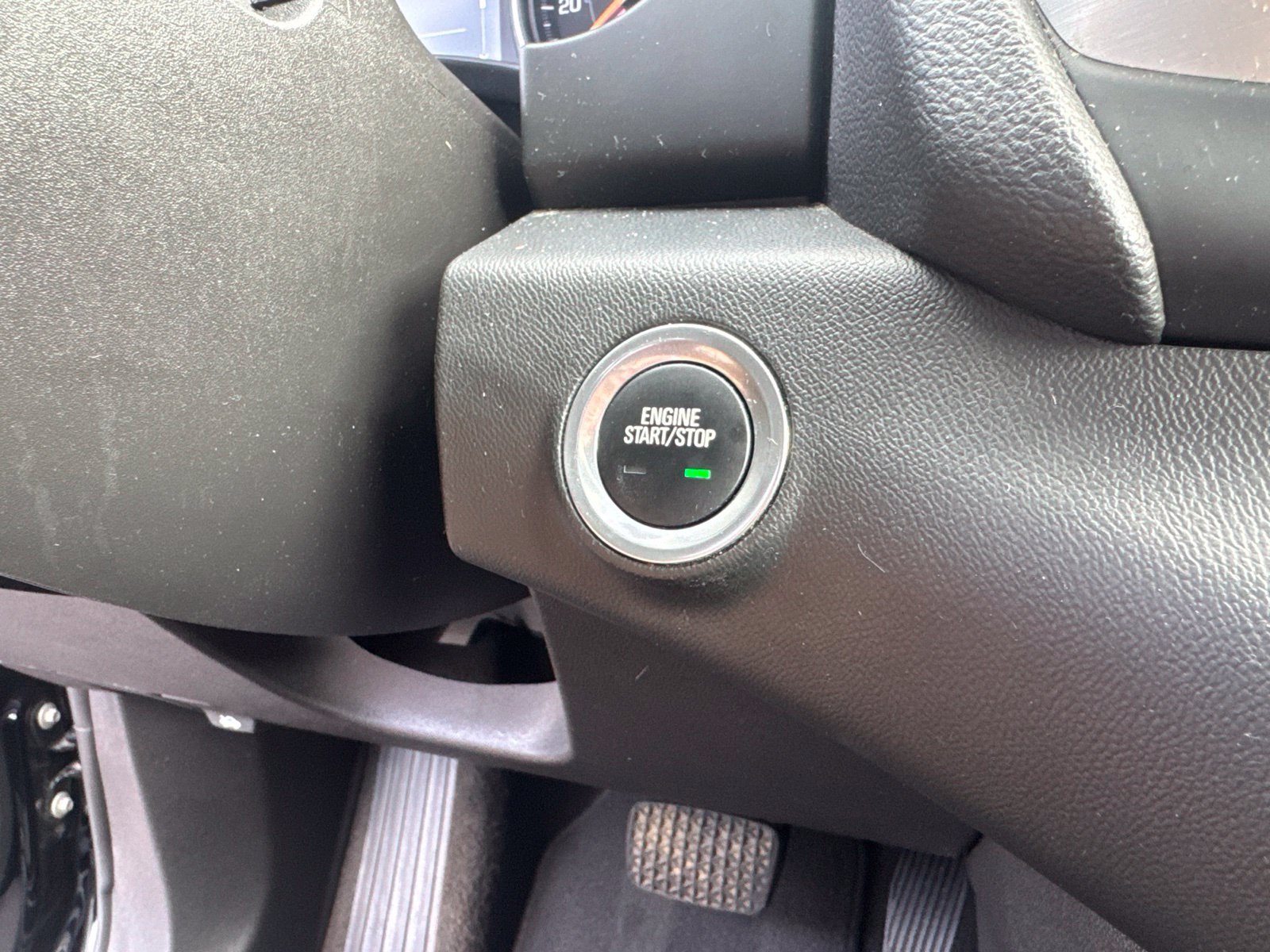 Used 2024 GMC Terrain SLE AWD/4WD image 28