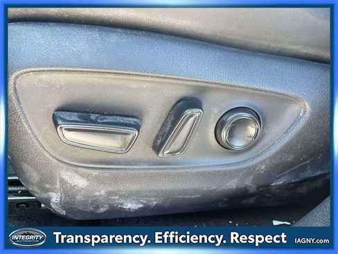 Used 2024 Toyota RAV4 Limited image 18