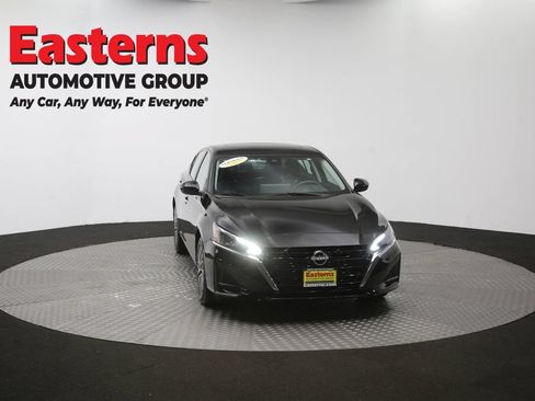 Used 2023 Nissan Altima 2.5 SV w/ SV Premium Package AWD/4WD image 54