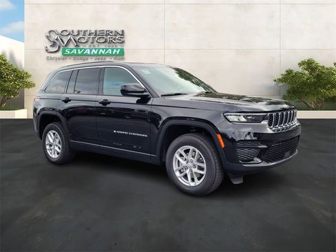New 2025 Jeep Grand Cherokee Laredo X w/ Luxury Tech Group I image 7