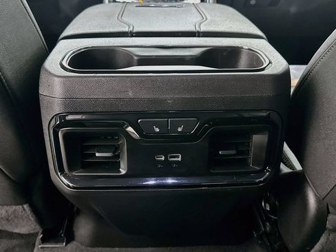 Used 2024 GMC Sierra 2500 AT4 w/ AT4 Premium Plus Package AWD/4WD image 25