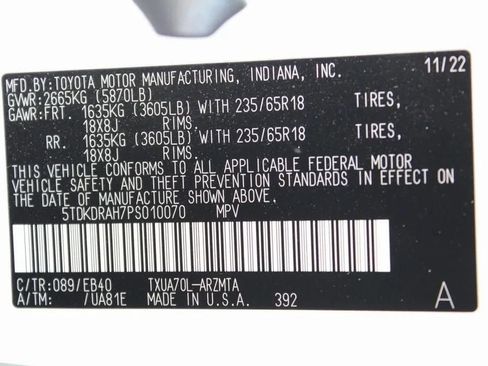 Used 2023 Toyota Highlander XLE image 26