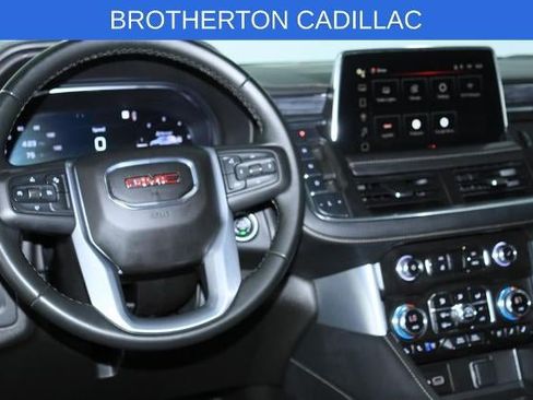 Used 2023 GMC Yukon XL SLT AWD/4WD image 20
