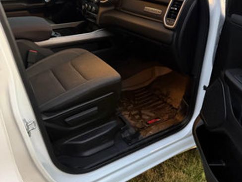 Used 2021 RAM 1500 Big Horn AWD/4WD image 11