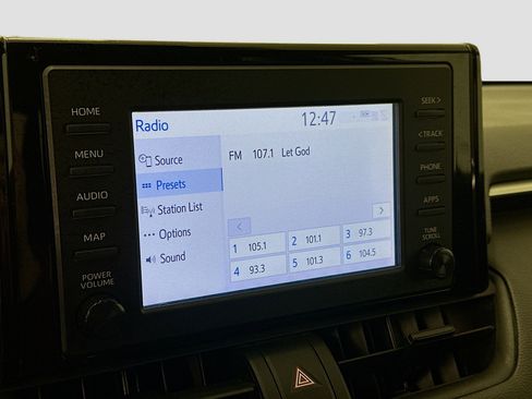 Used 2019 Toyota RAV4 LE image 21