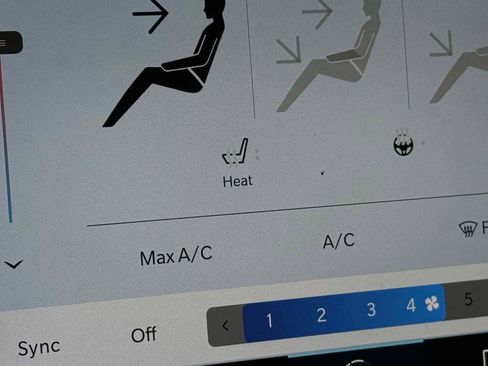 New 2026 Chrysler Pacifica Select image 34