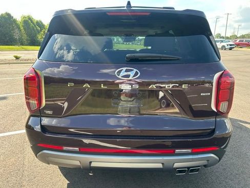 Used 2024 Hyundai Palisade Limited image 4